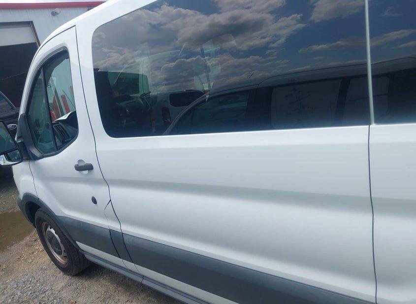 Ford Transit-150