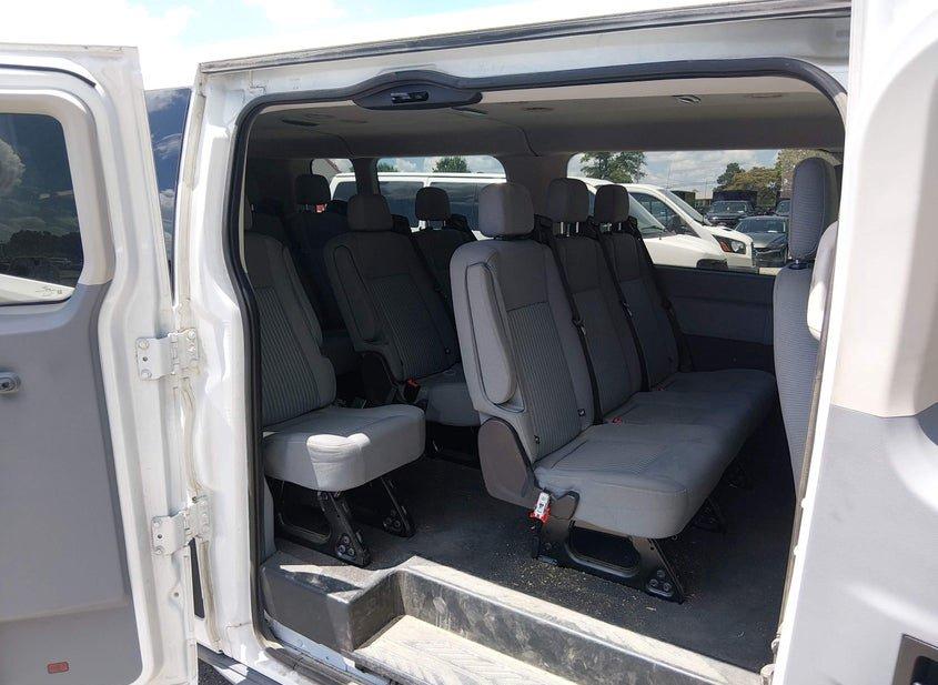 Ford Transit-350