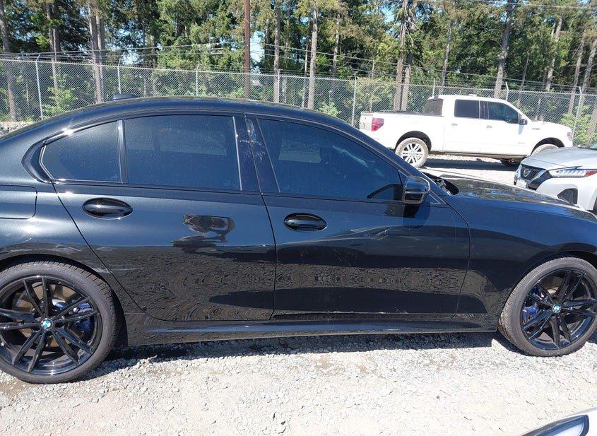 BMW 330I