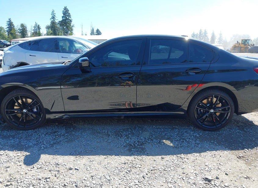 BMW 330I