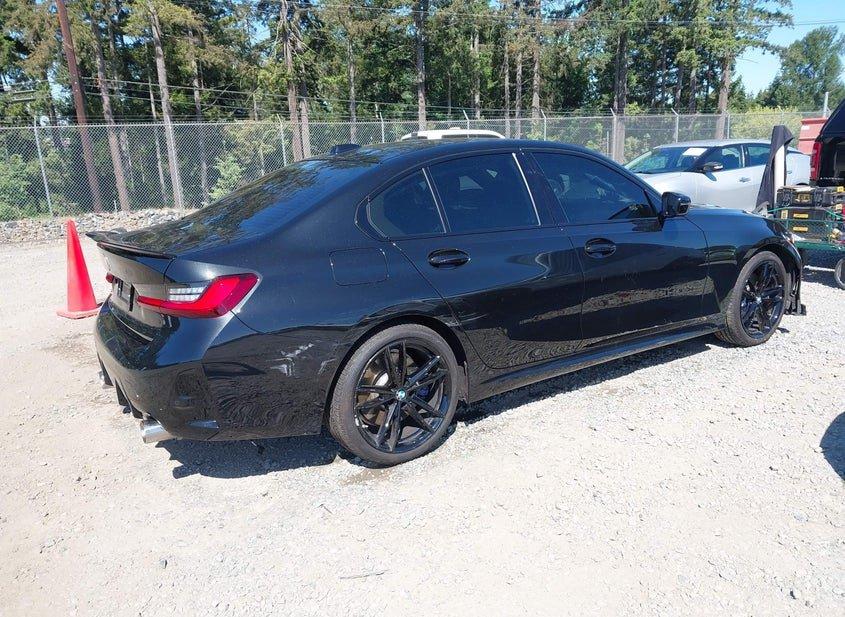 BMW 330I