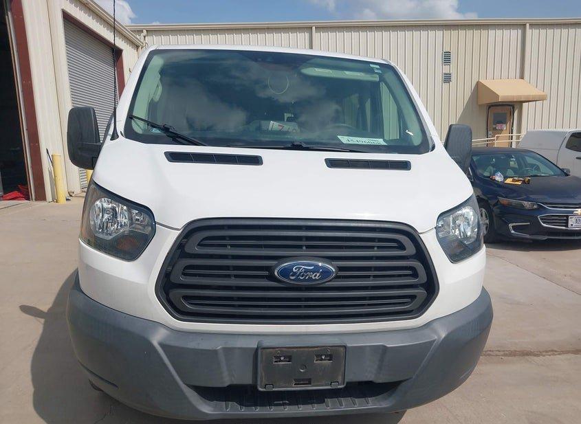Ford Transit-350