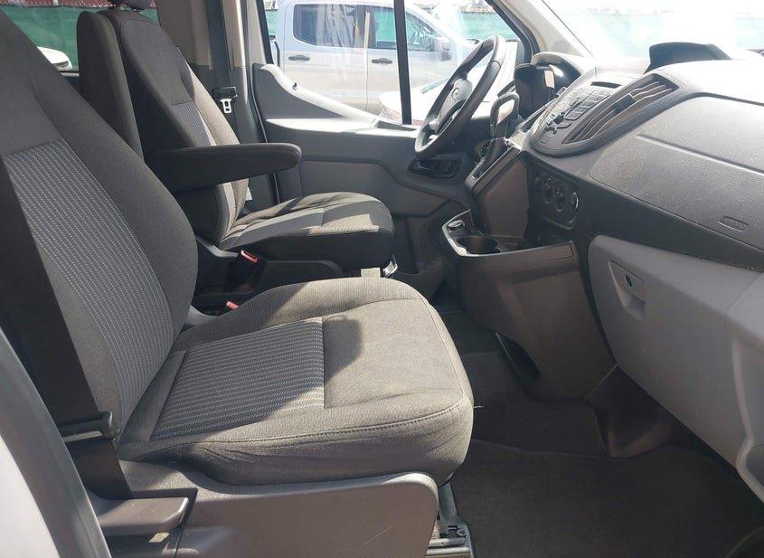 Ford Transit-350