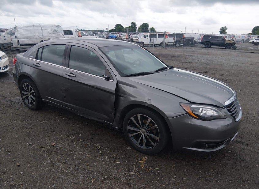 Chrysler 200