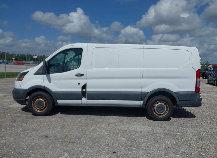Ford Transit-150