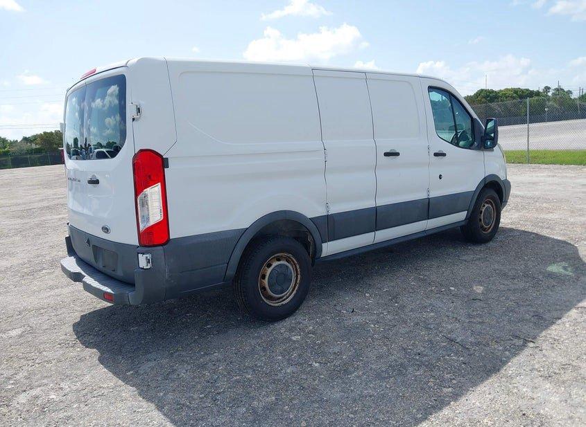 Ford Transit-150