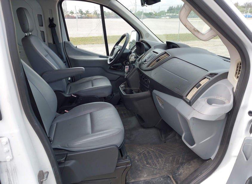 Ford Transit-150