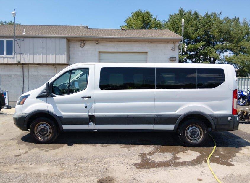 Ford Transit-350
