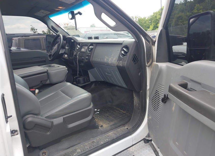 Ford *Rb - F-550 Chassis