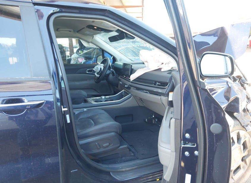 Kia Carnival Mpv Hybrid