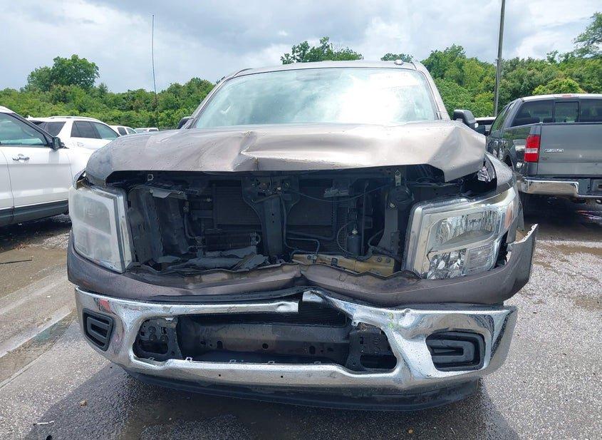 Nissan Titan