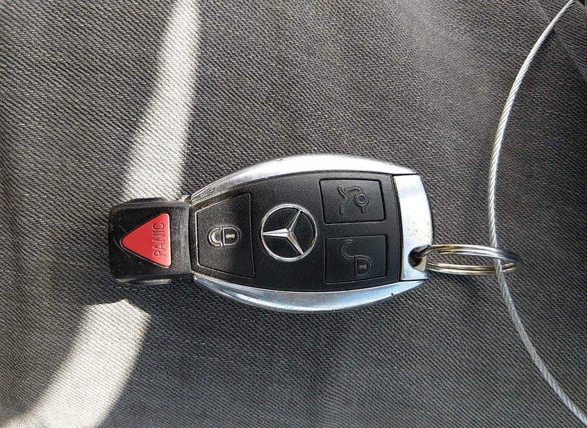 Mercedes-Benz C 240