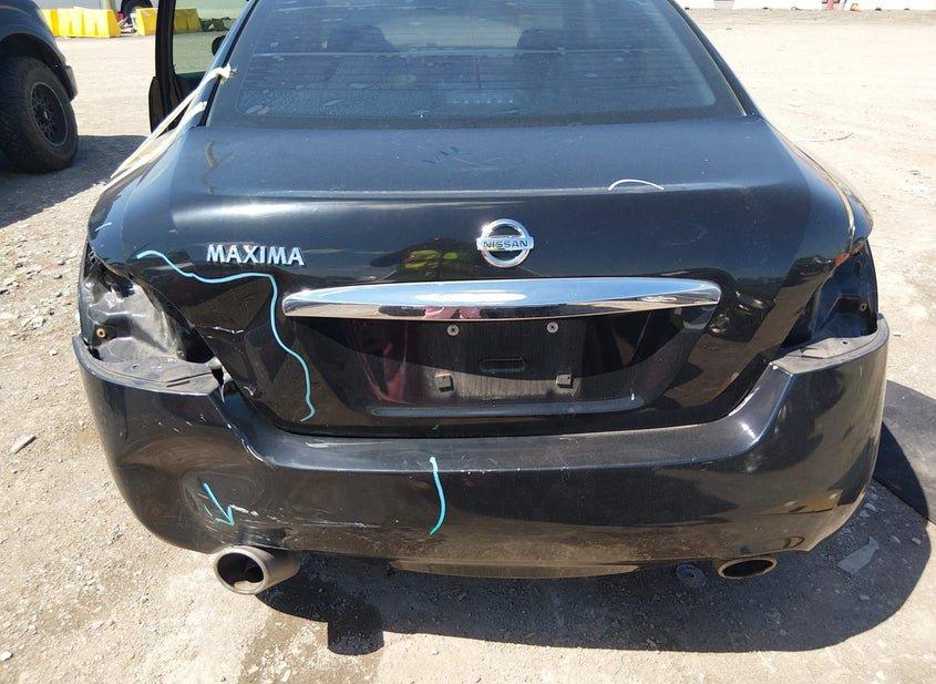 Nissan Maxima