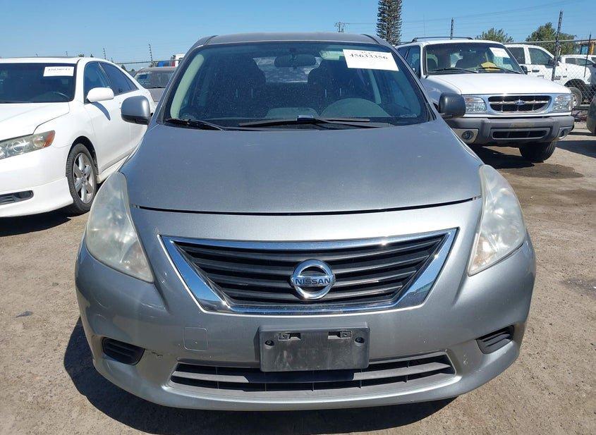 Nissan Versa