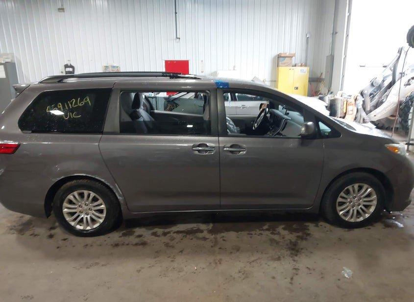 Toyota Sienna
