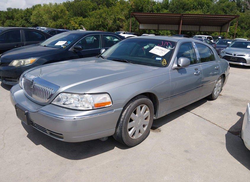 Lincoln Town Car