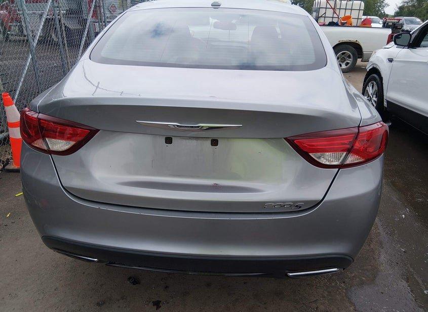 Chrysler 200