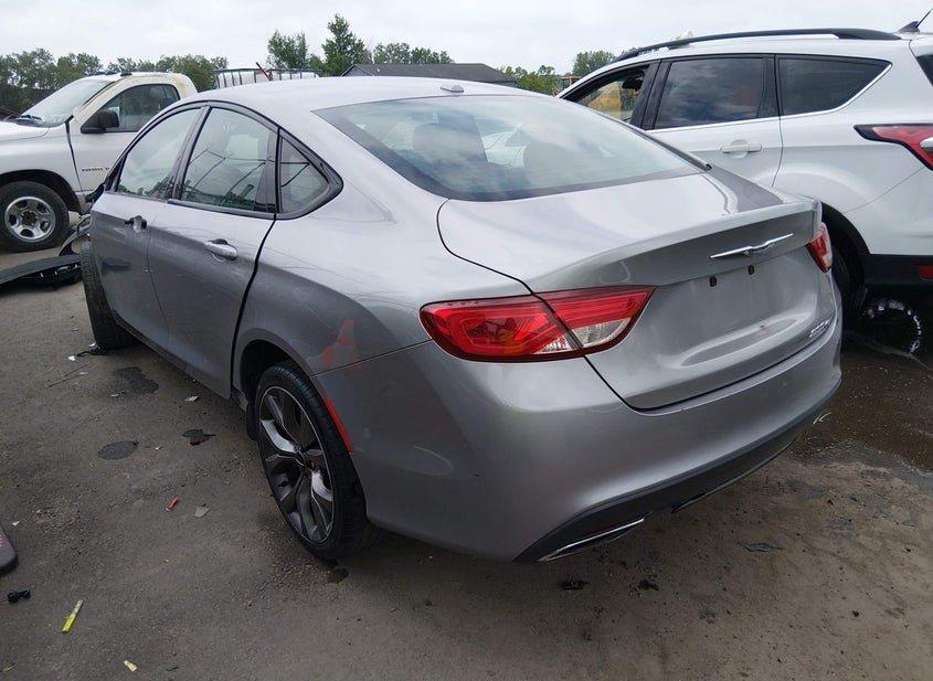 Chrysler 200