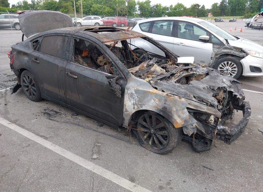 Nissan Altima
