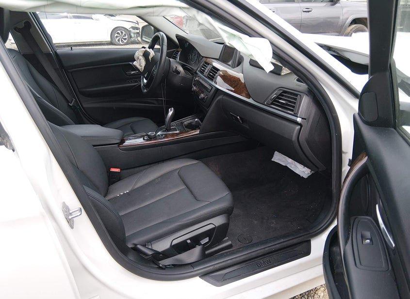 BMW 328I