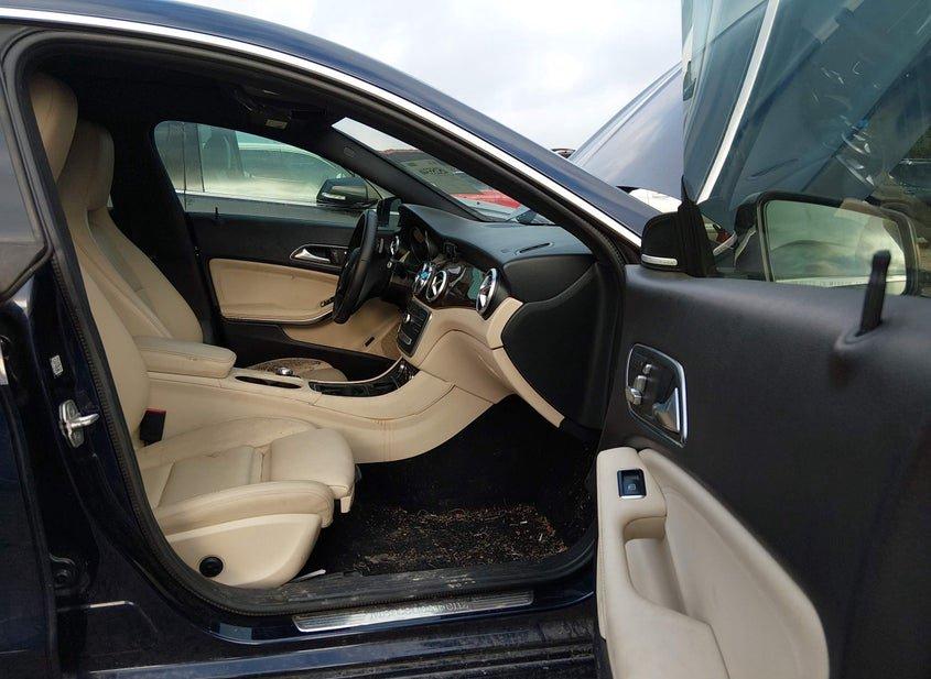 Mercedes-Benz Cla 250
