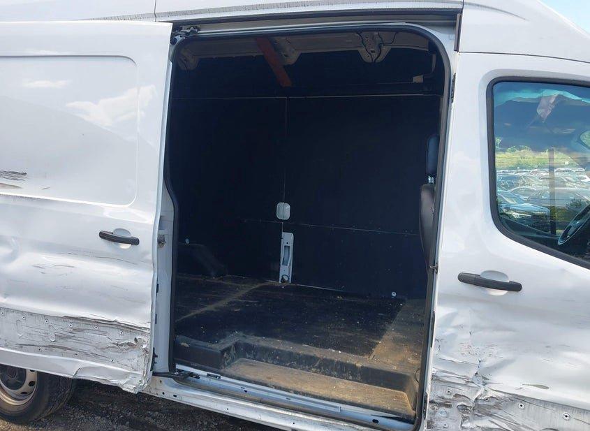 Ford Transit-250 Cargo Van