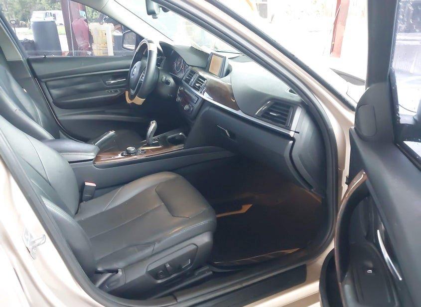 BMW 328I