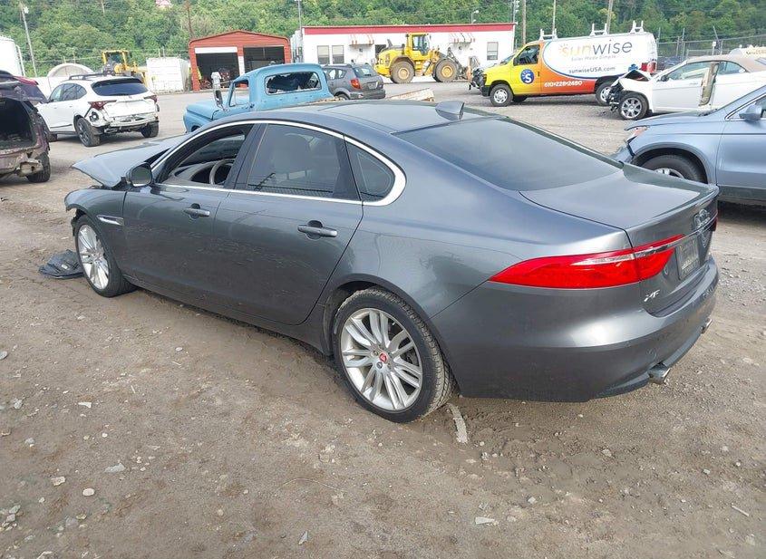 Jaguar Xf