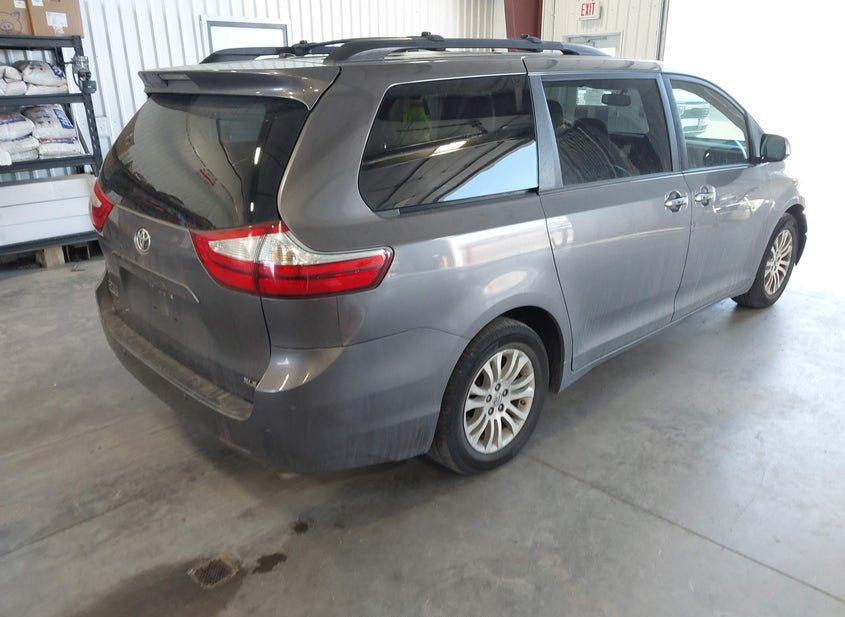 Toyota Sienna