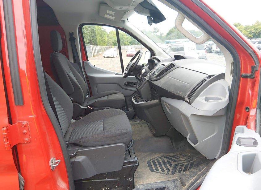 Ford Transit-150