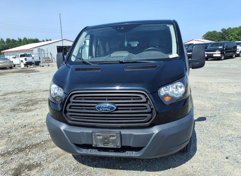 Ford Transit-350