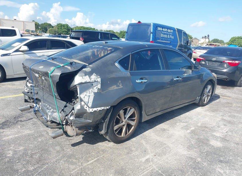 Nissan Altima