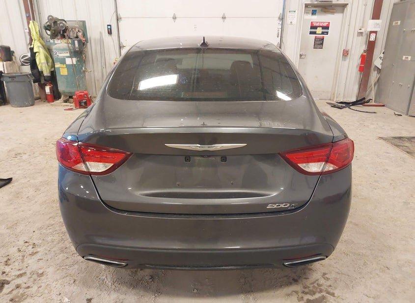 Chrysler 200