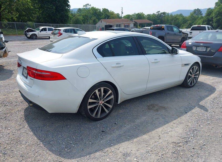 Jaguar Xe