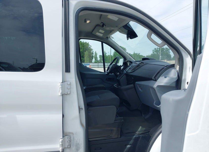 Ford Transit-350