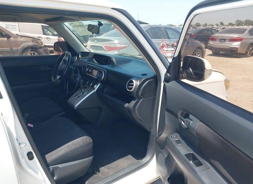 Scion Xb