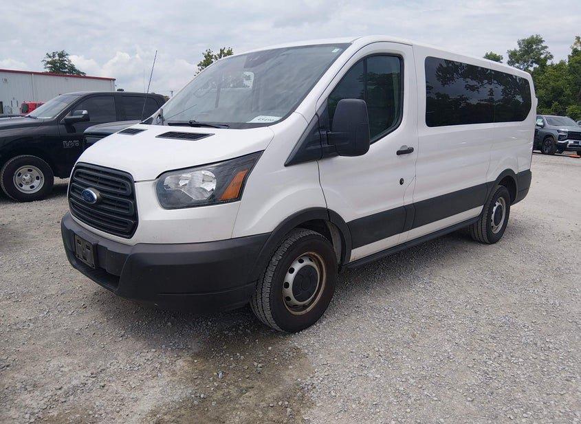 Ford Transit-150