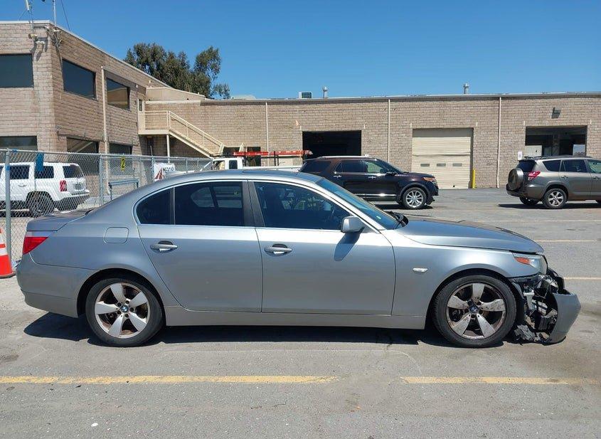 BMW 530I