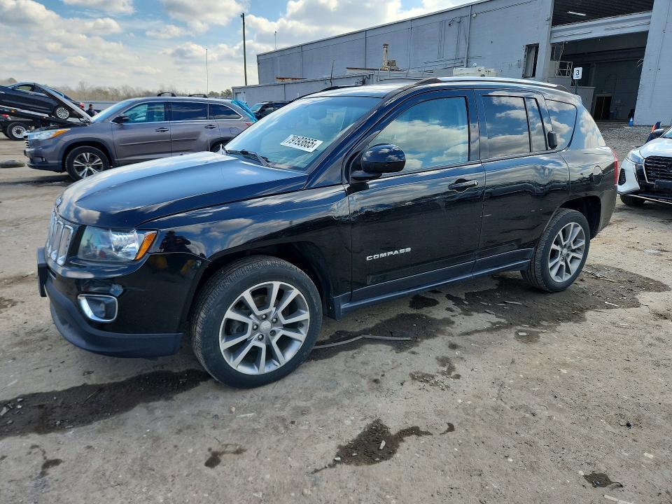2017 Jeep Compass — фото 1