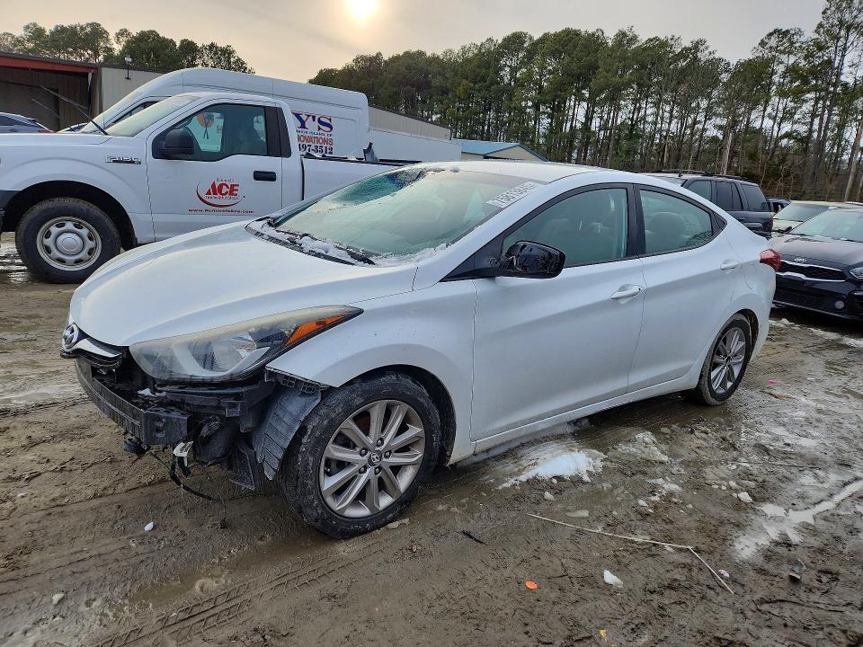 2015 Hyundai Elantra — фото 1