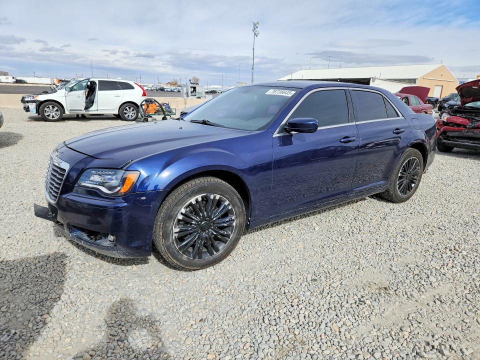 2013 Chrysler 300 — фото 1