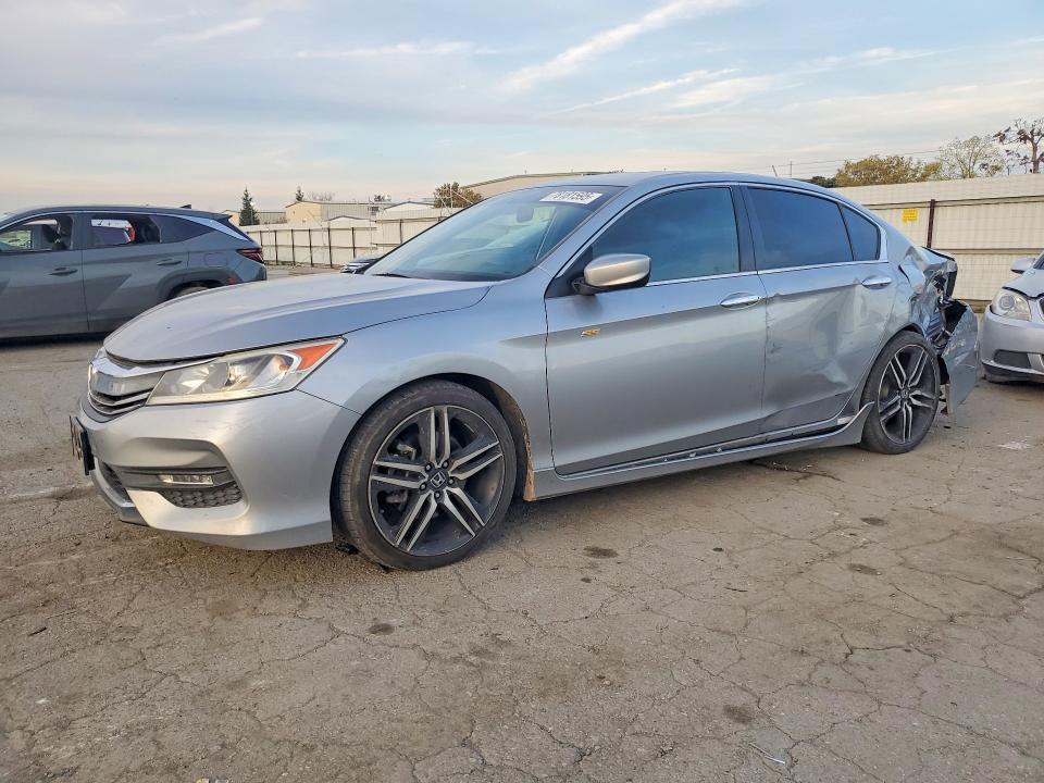 2017 Honda Accord — фото 1