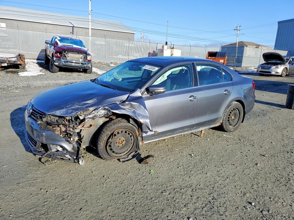 2014 Volkswagen Jetta 1.8 Tsi 4Dr — фото 1