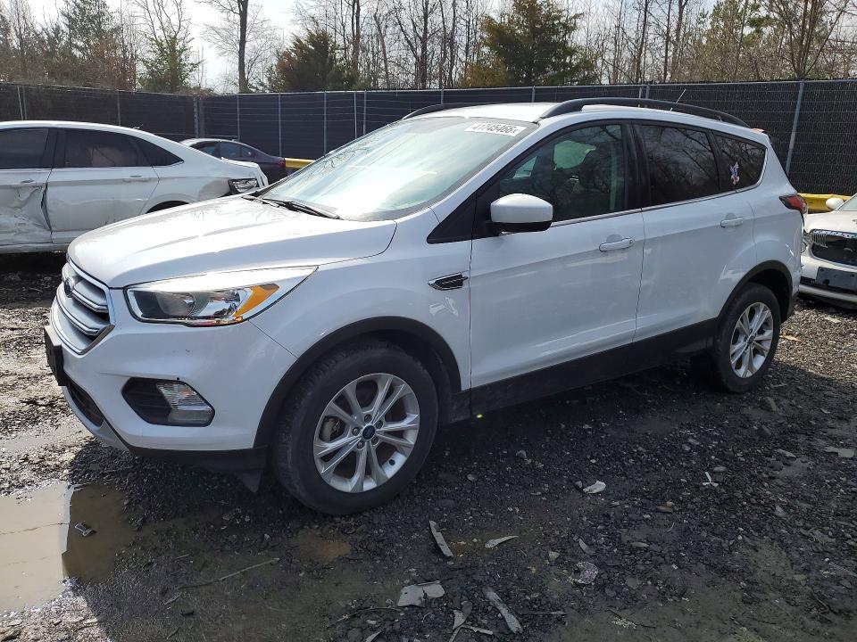 2018 Ford Escape — фото 1