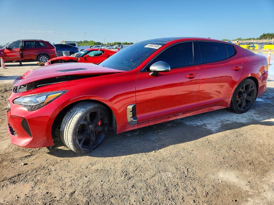 2018 Kia Stinger — фото 1