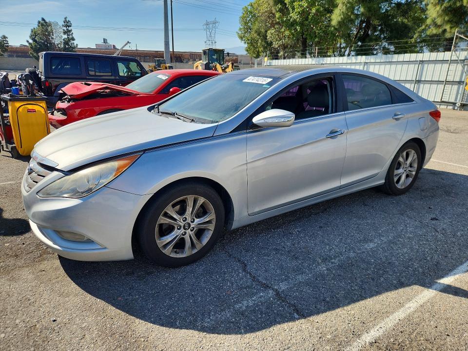2013 Hyundai Sonata — фото 1