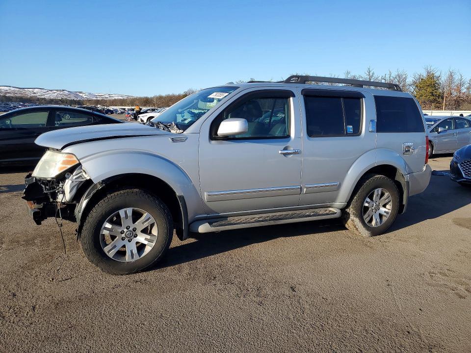 2011 Nissan Pathfinder — фото 1