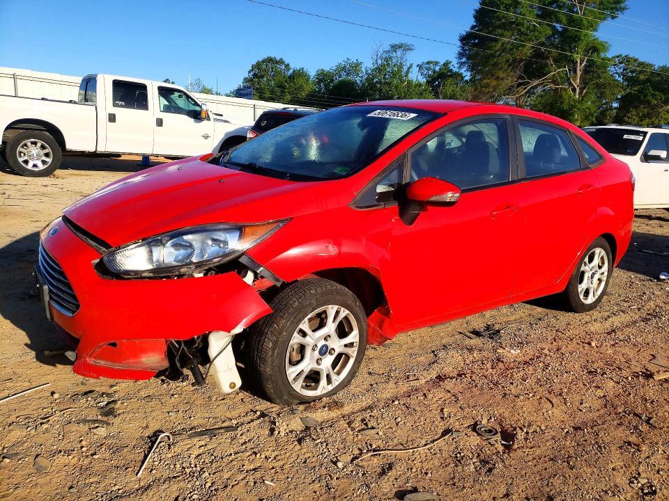 2015 Ford Fiesta — фото 1