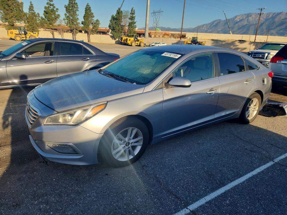 2015 Hyundai Sonata — фото 1