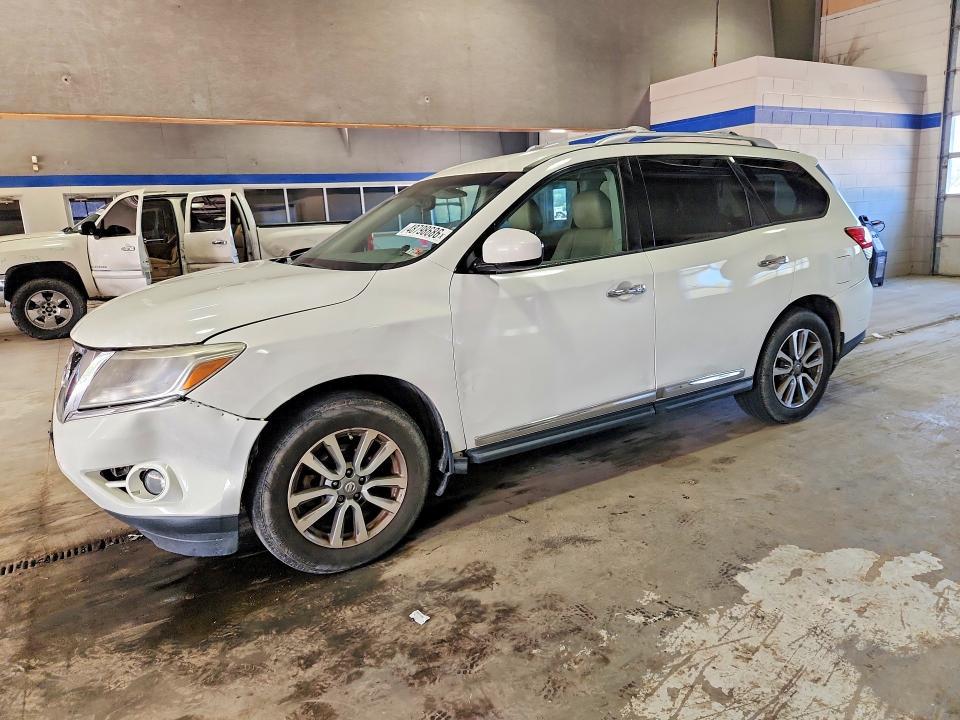 2013 Nissan Pathfinder — фото 1